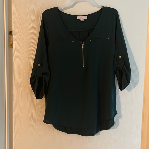 Tempted brand green top - Picture 1 of 2